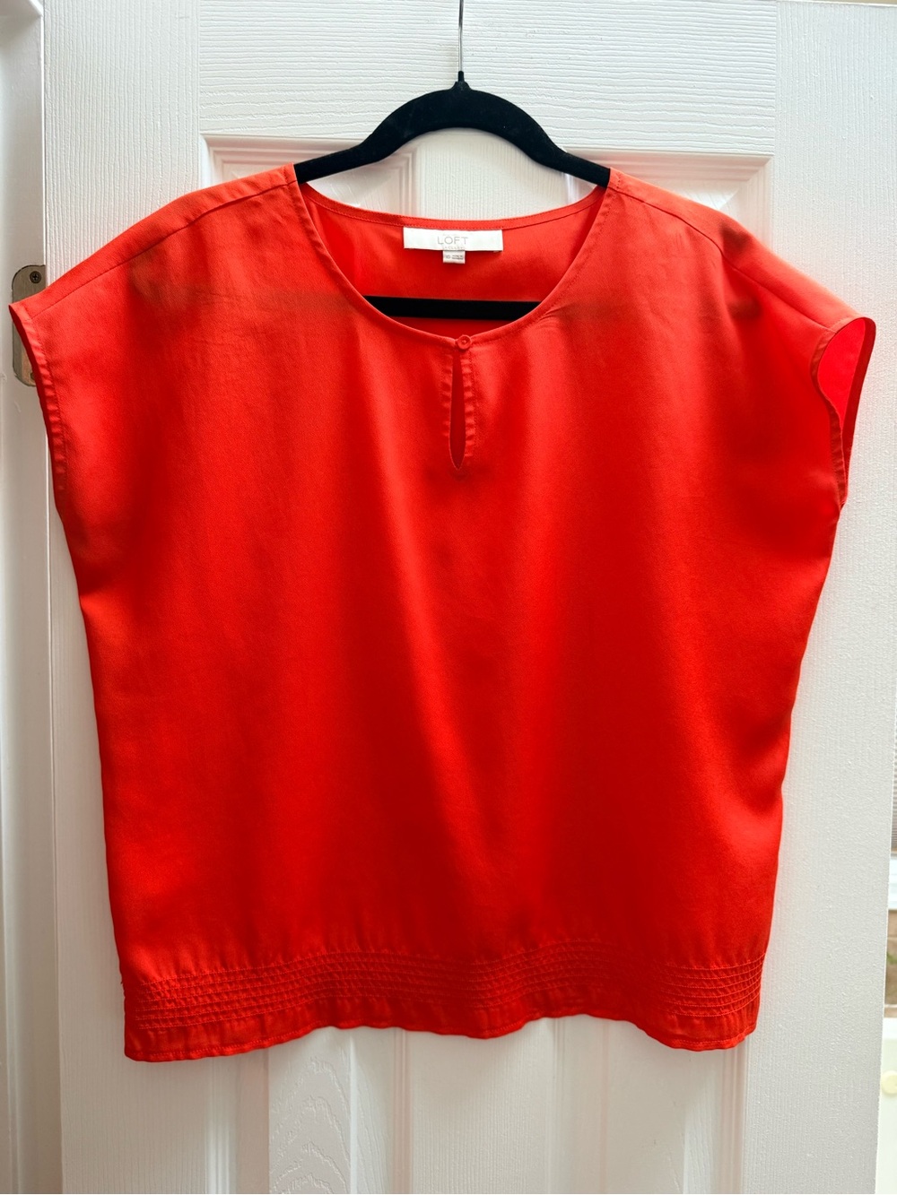 LOFT Orangey Red Short Sleeve Keyhole Blouse